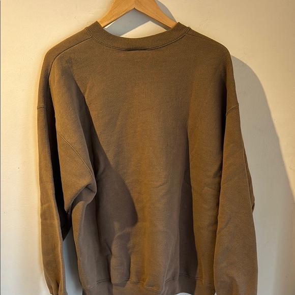 Classic Brown Crewneck Sweater - Picture 3 of 4